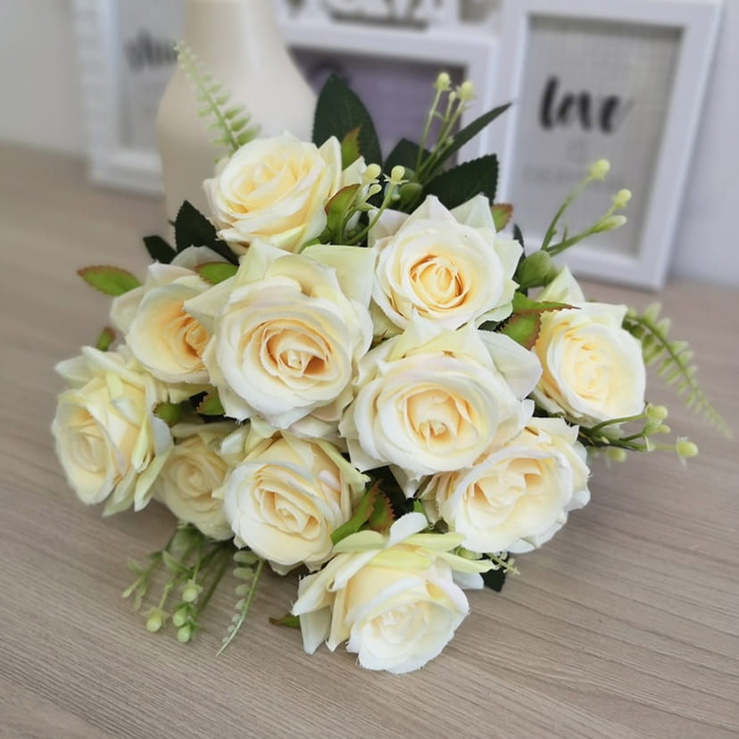 Искусственные цветы в Екатеринбурге | Цветы искусственные «Розы острые», молочно-персиковые, букет