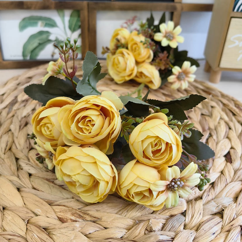 Искусственные цветы в Екатеринбурге | Цветы искусственные «Камелии с мелкоцветом», желтые, букет